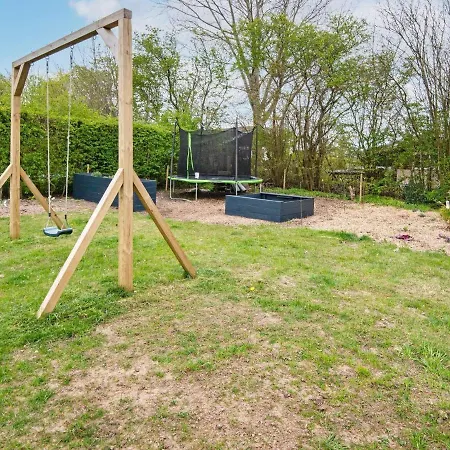 8 Person In Sydals-by Traum * Sonderby (Sonderjylland)